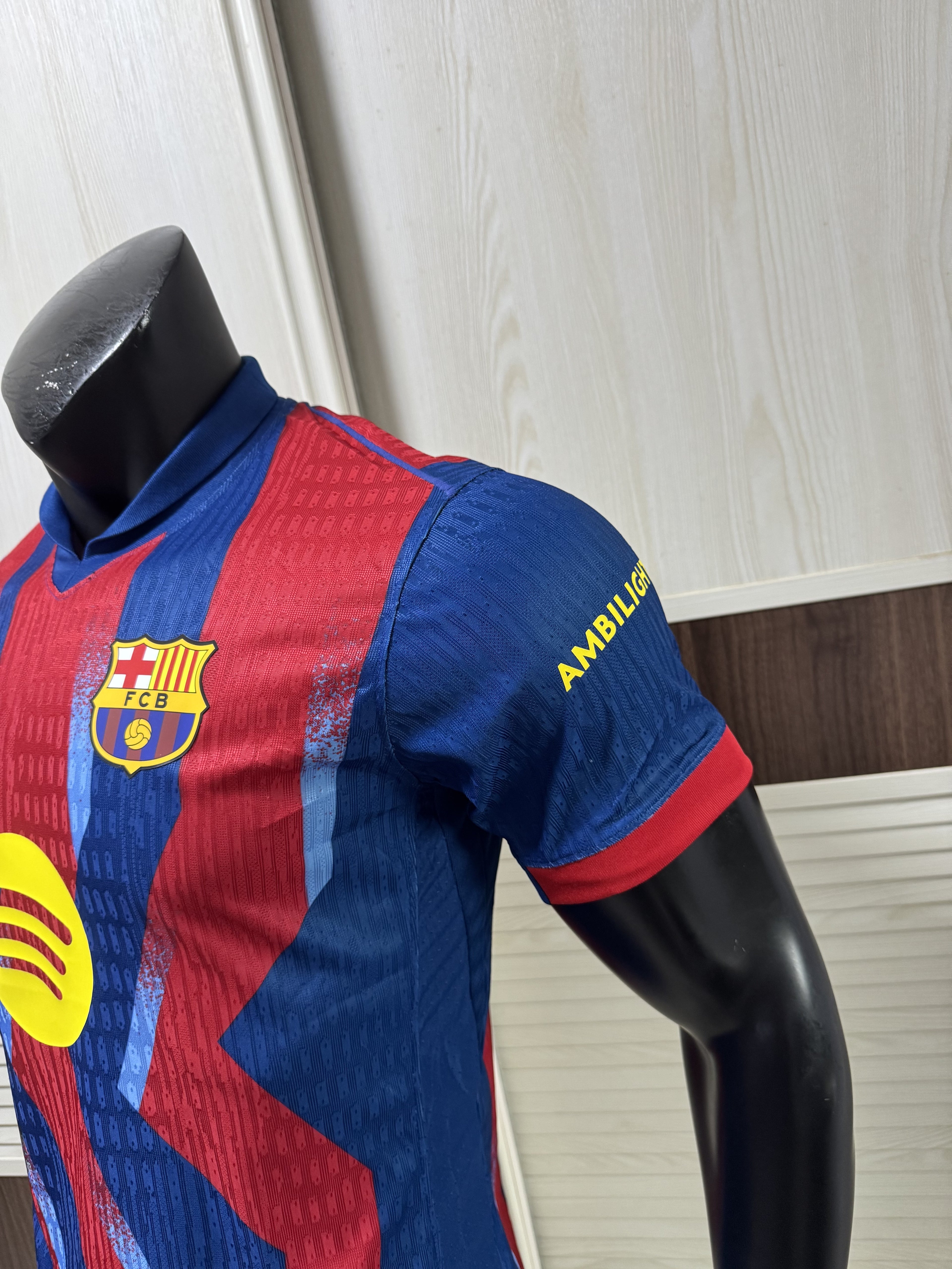 Nike Men's FC Barcelona Authentic Dri-Fit Stadium 4th Jersey 2526