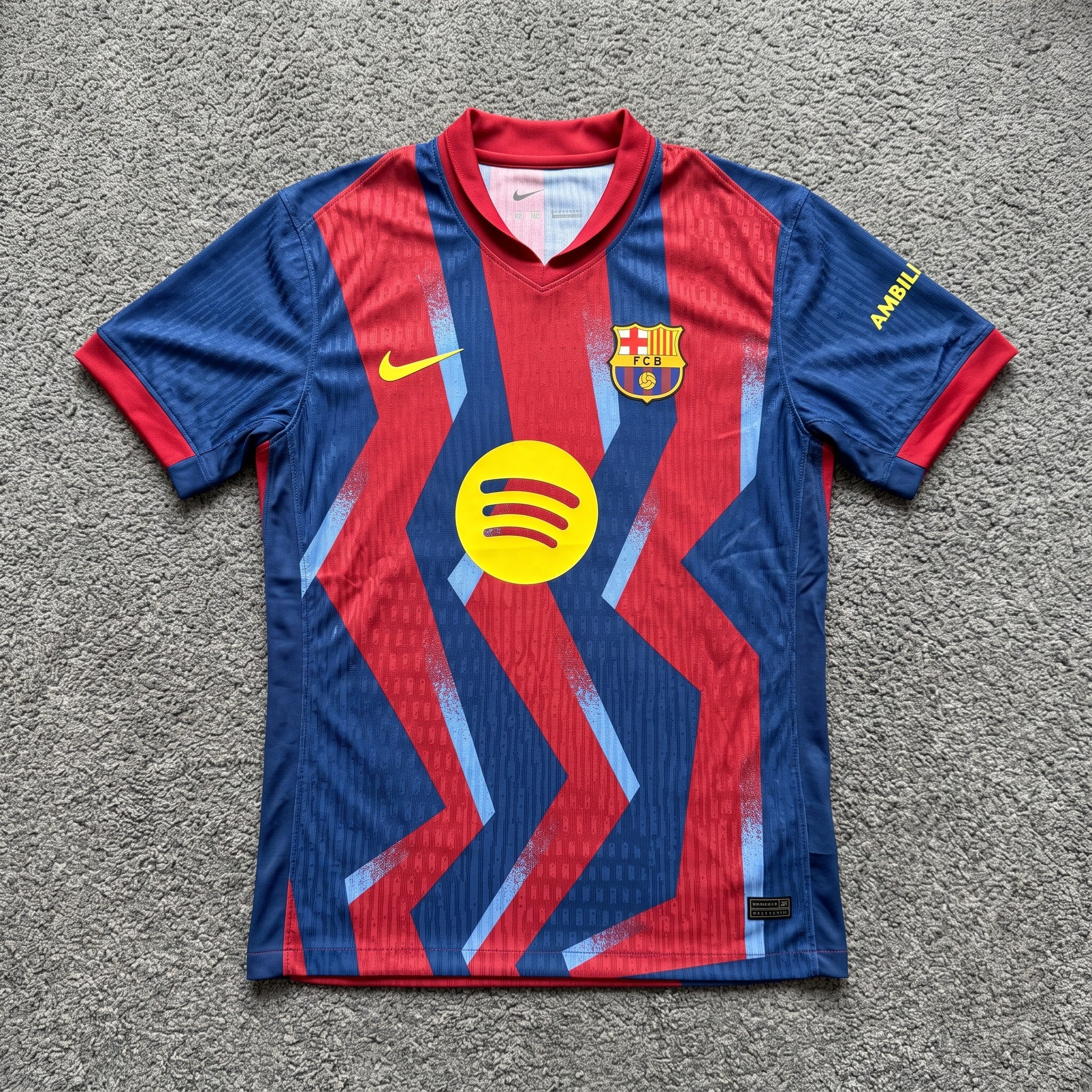 Nike Men's FC Barcelona Authentic Dri-Fit Stadium 4th Jersey 2526