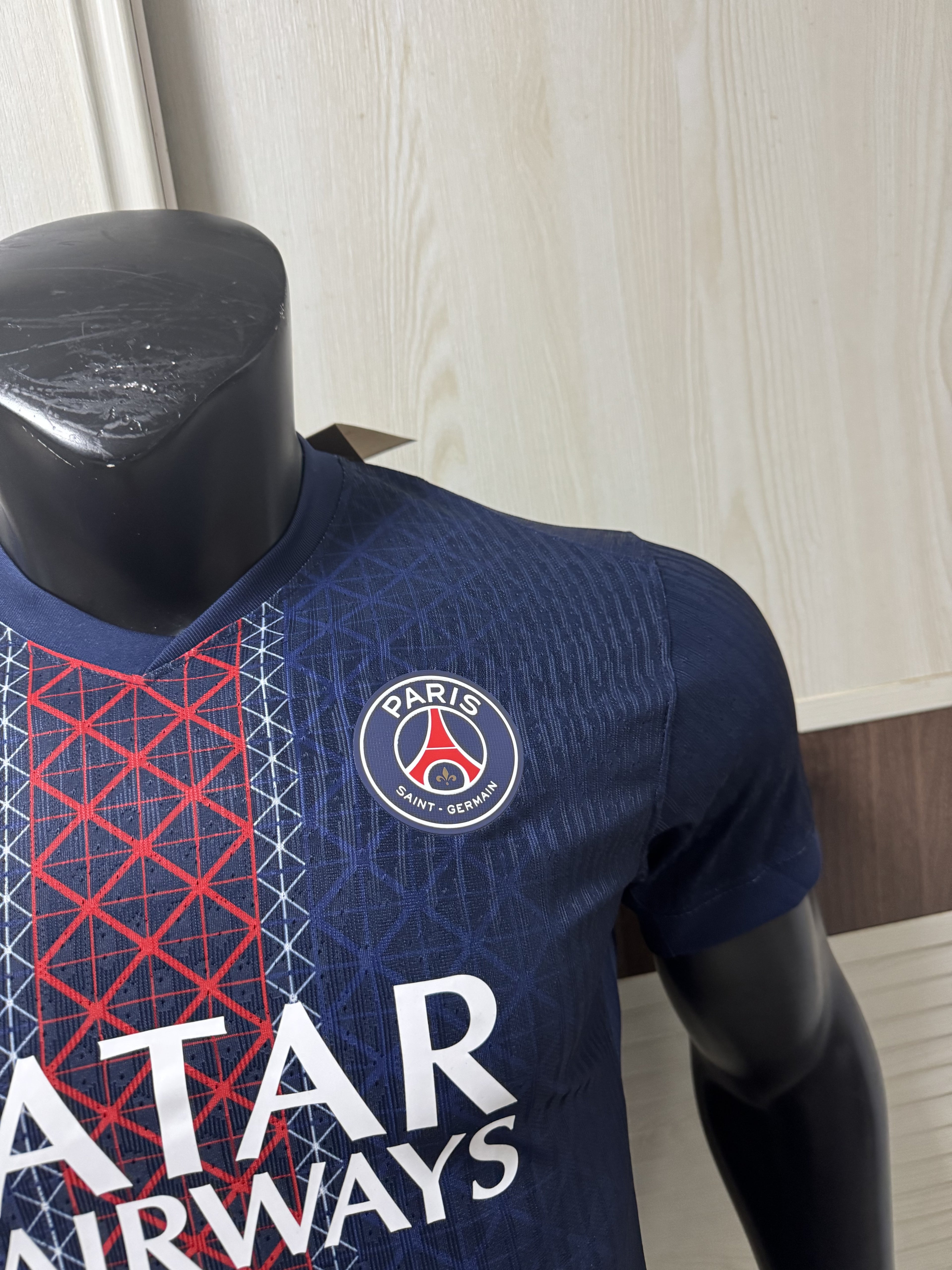 Nike Men's Paris Saint-Germain Stadium Home Dri-FIT Soccer Jersey 25-26