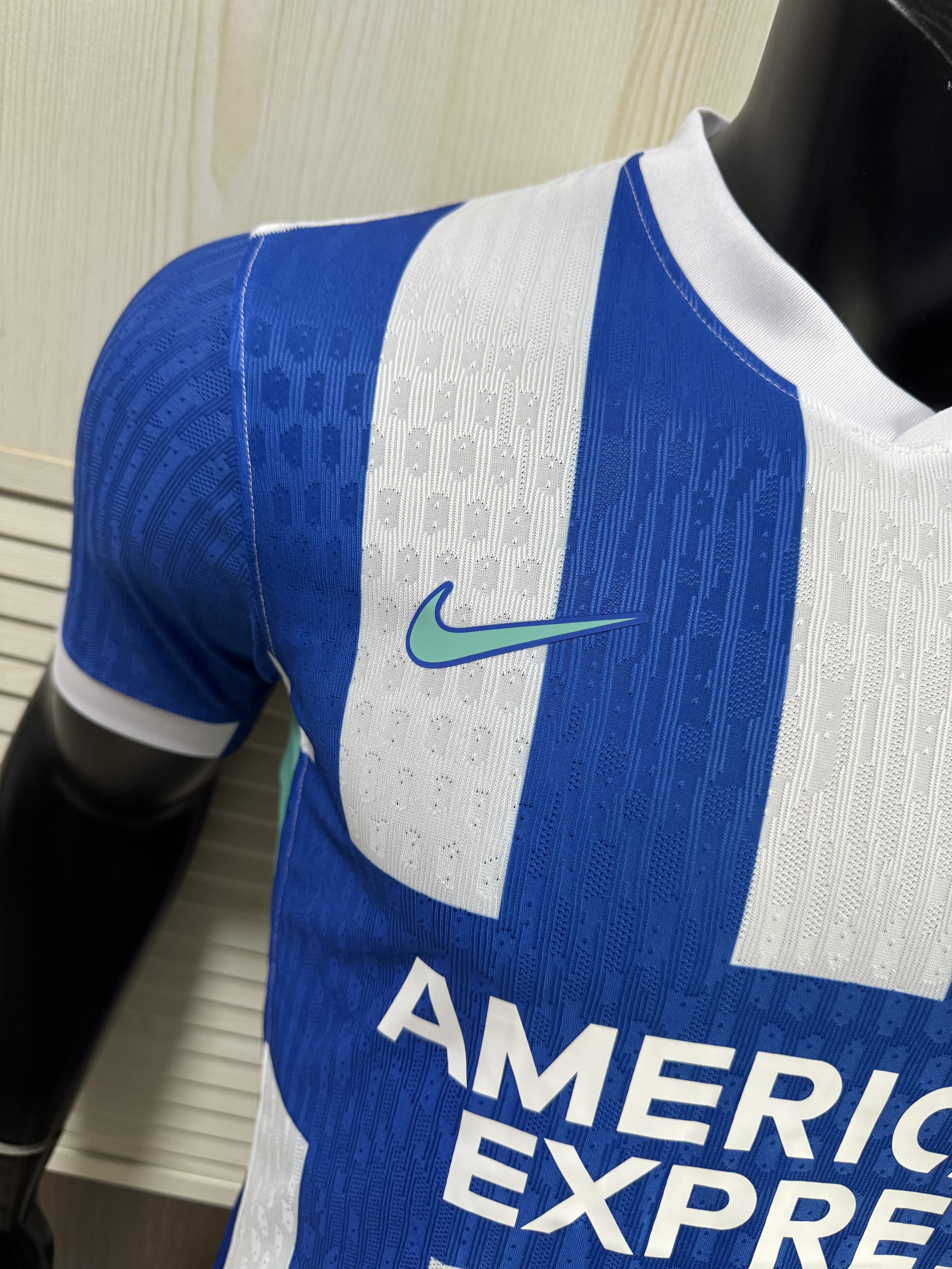 Brighton Home Jersey 2025-2026