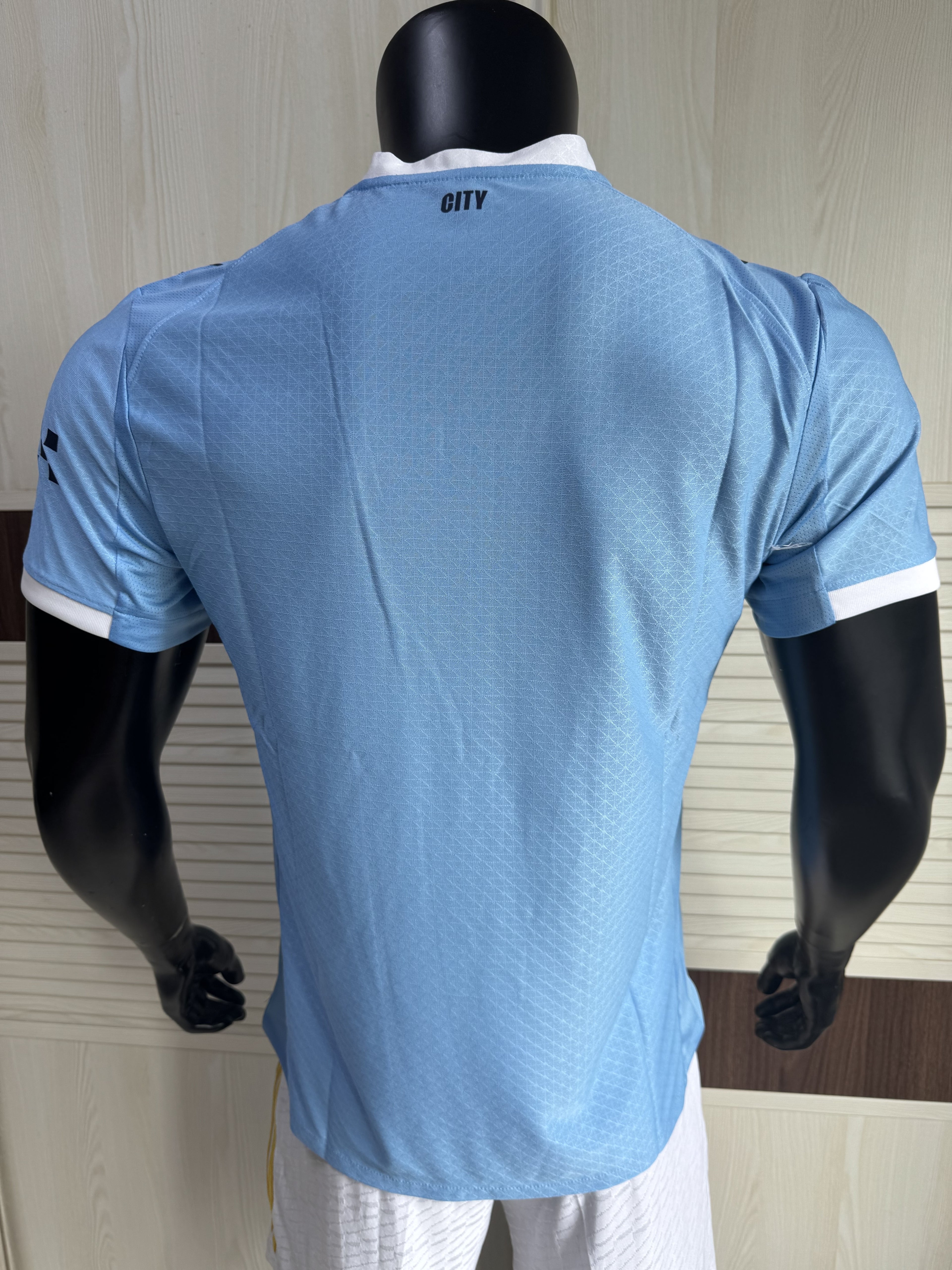 Man. City Home 2526 Standard Kit