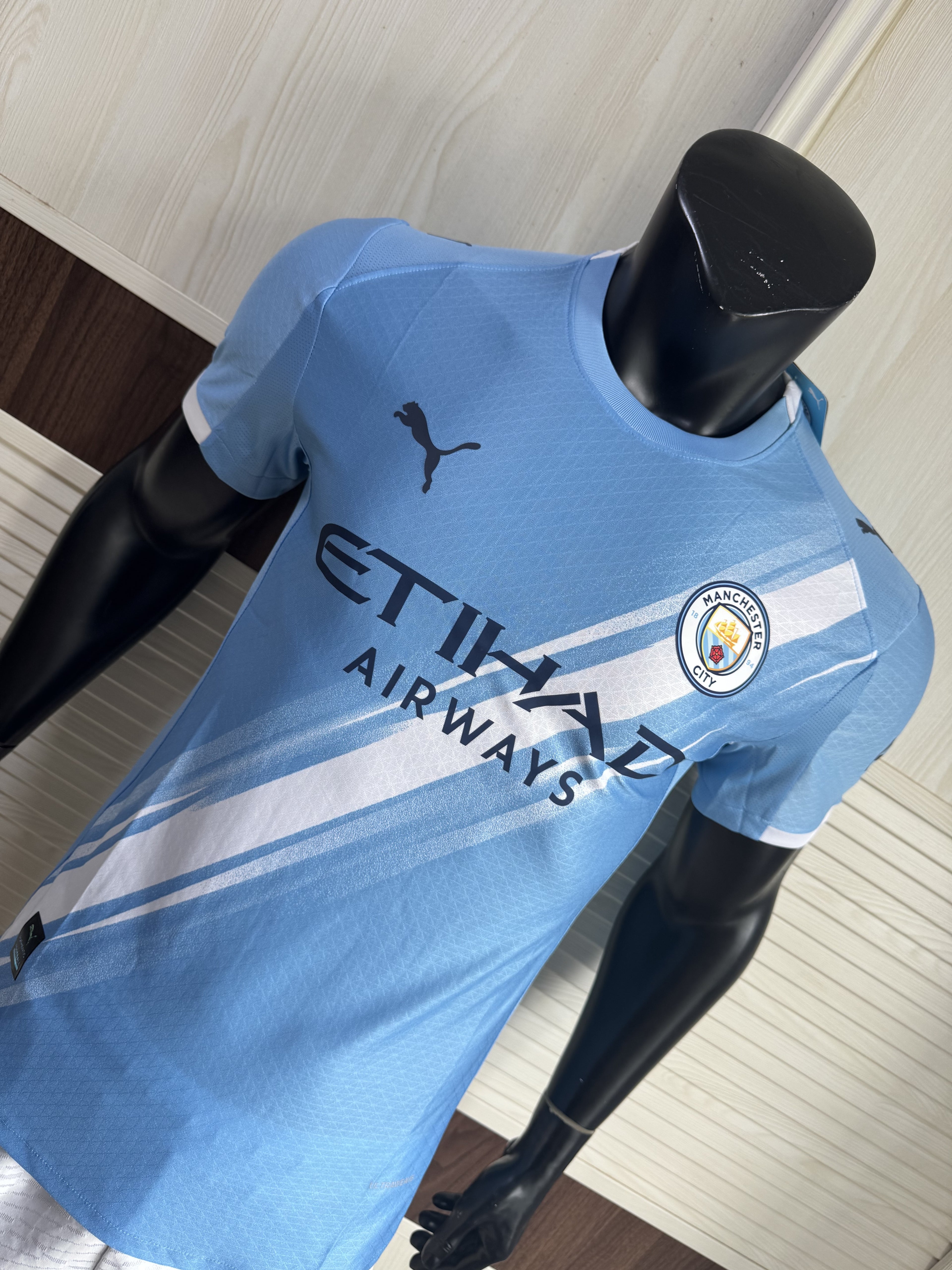 Man. City Home 2526 Standard Kit
