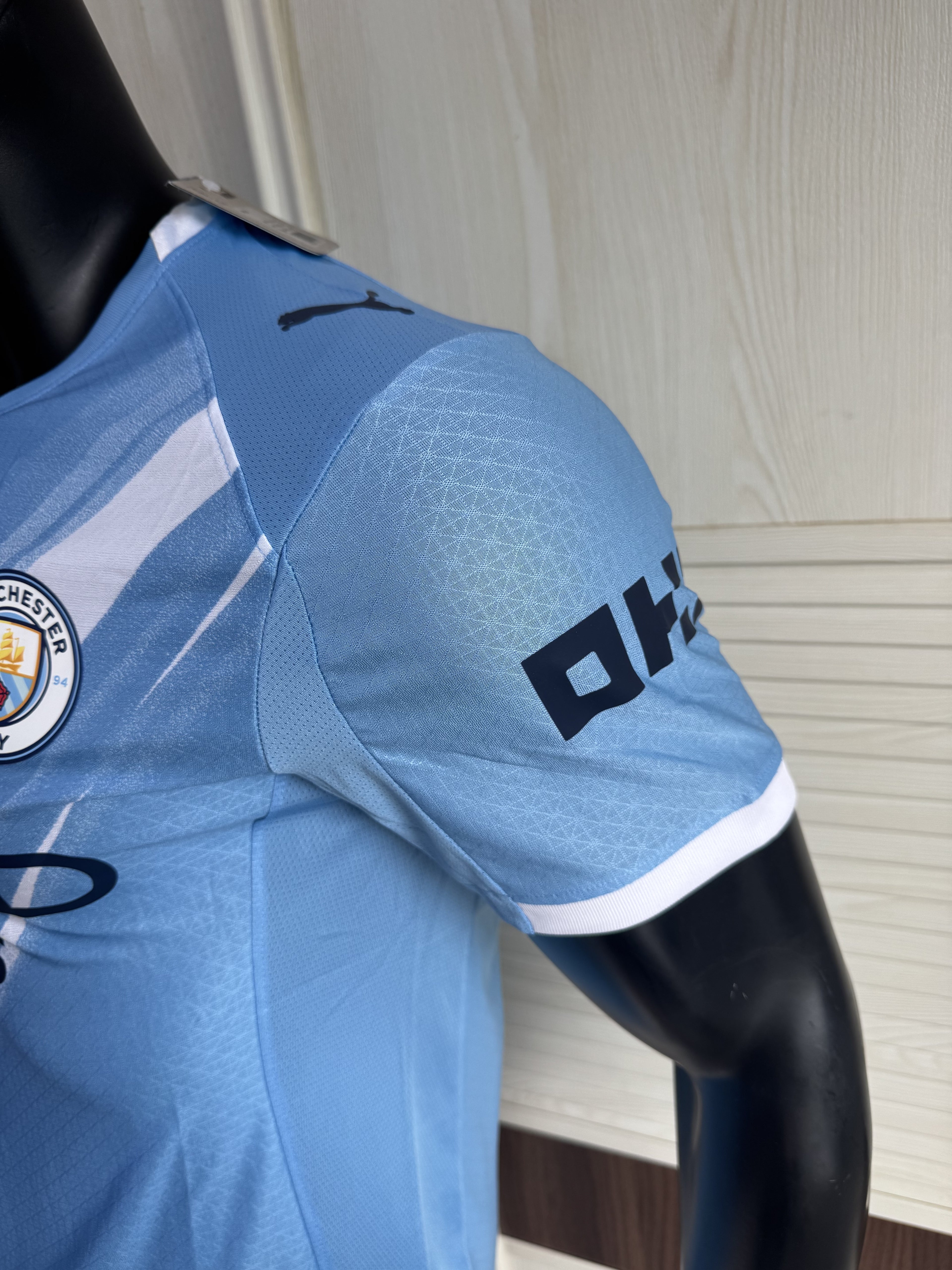 Man. City Home 2526 Standard Kit