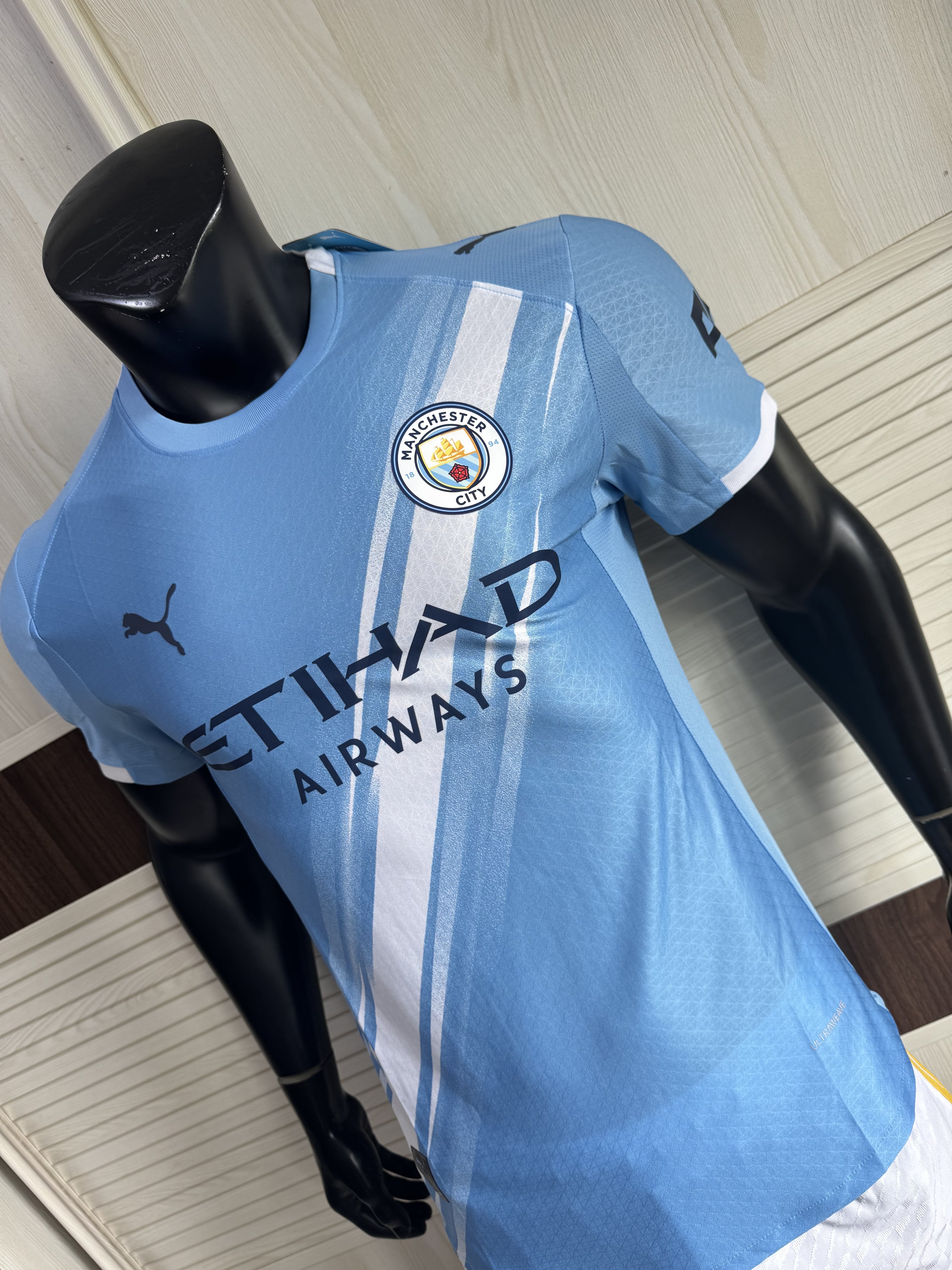 Man. City Home 2526 Standard Kit