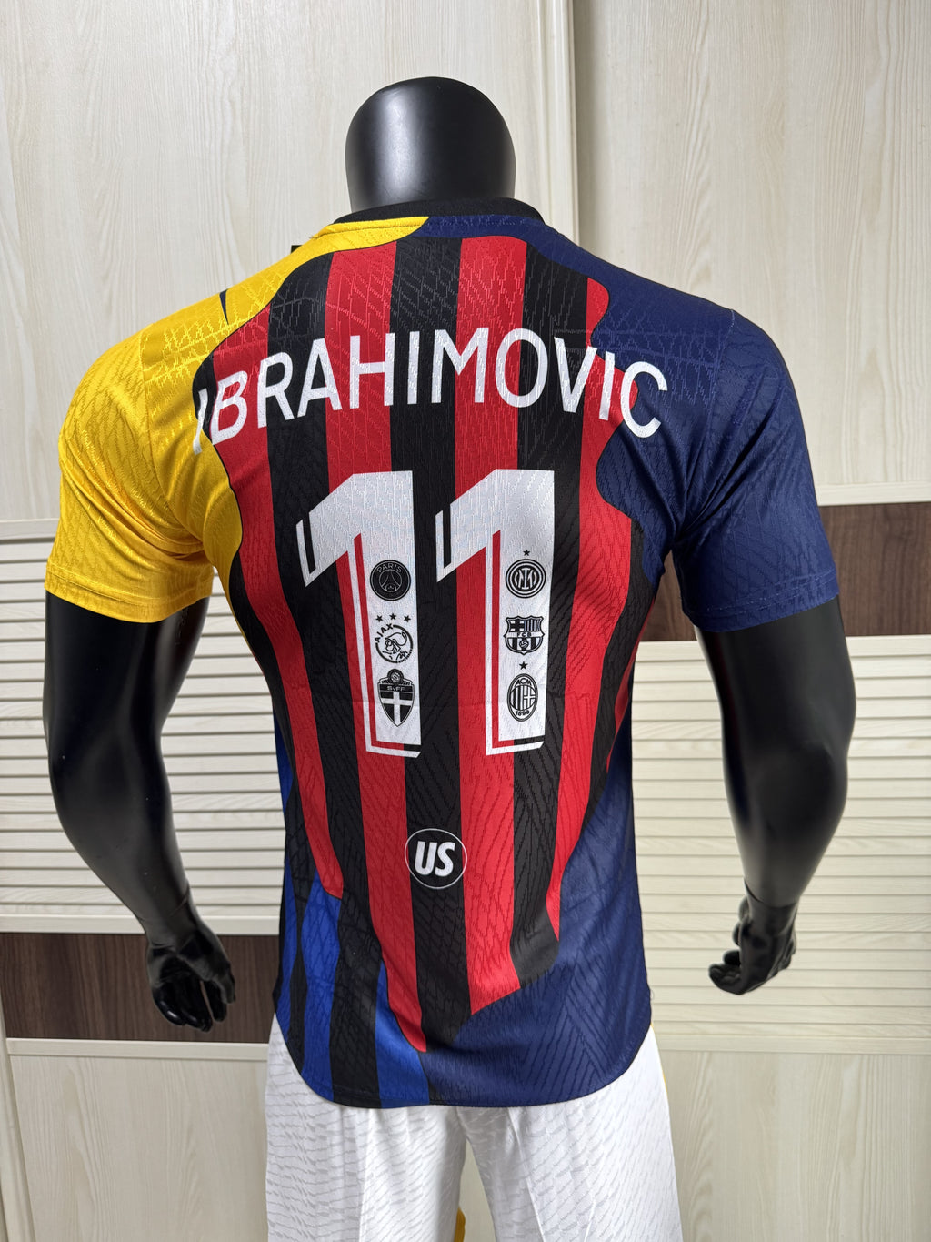 25-26 IBRAHIMOVIC Career Exclusive Edition Kit
