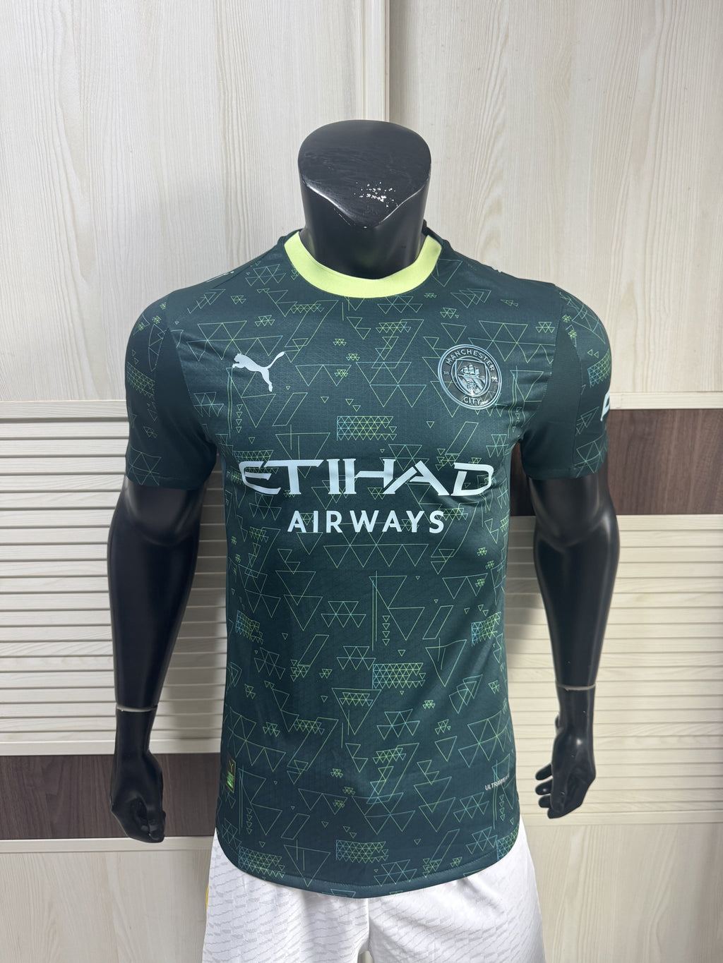 PUMA MANCHESTER CITY 4TH JERSEY SHIRT 2025-2026