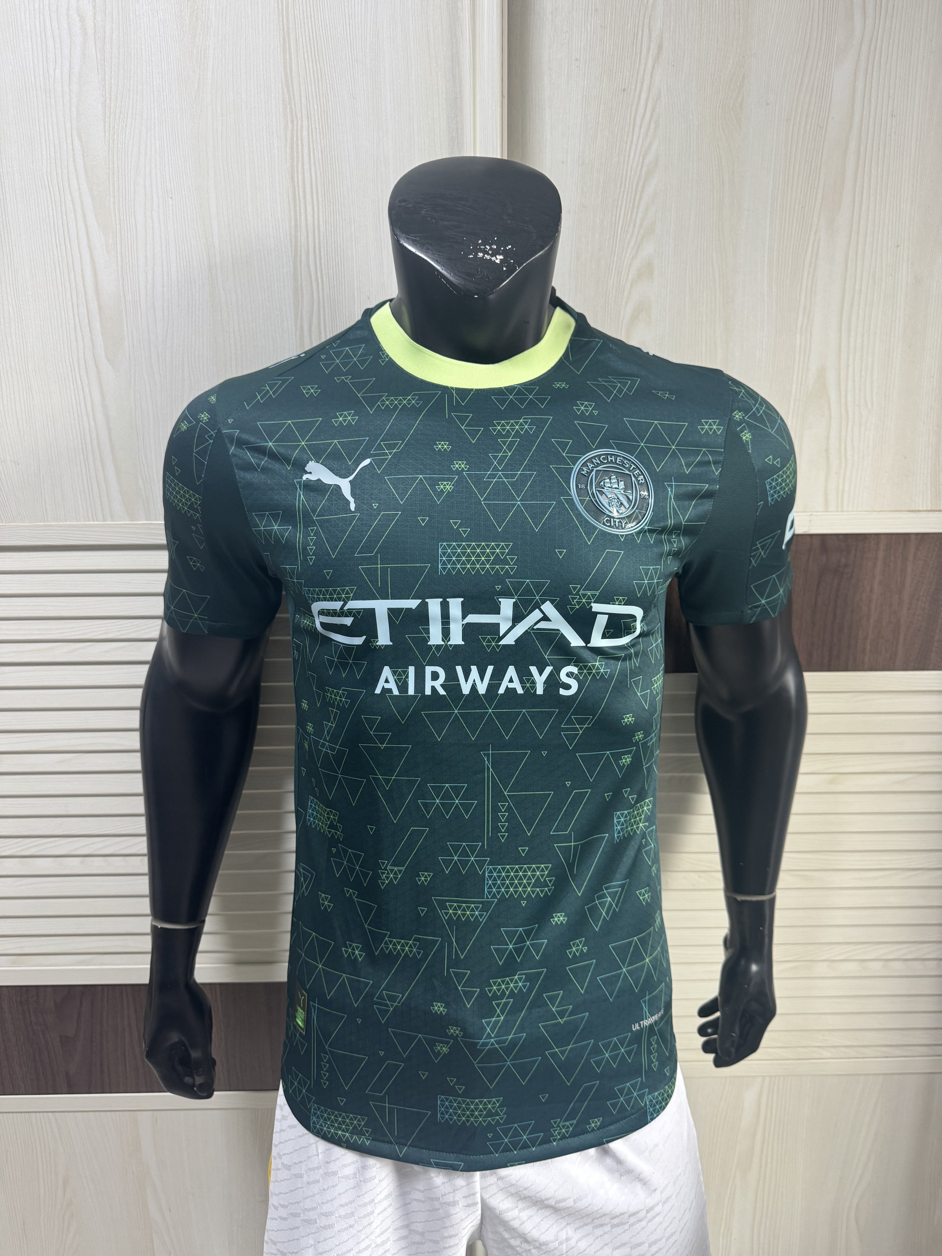 PUMA MANCHESTER CITY 4TH JERSEY SHIRT 2025-2026