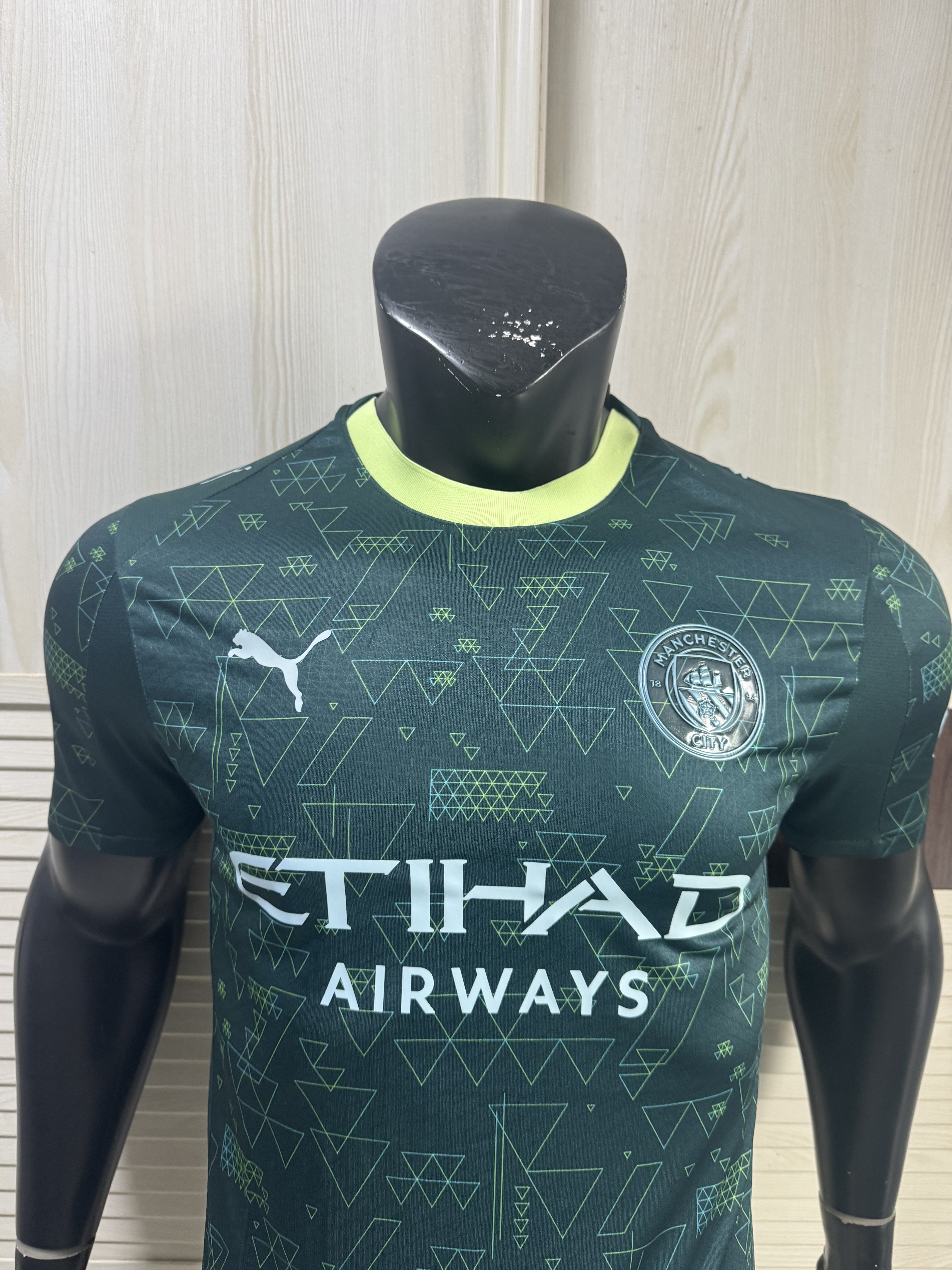 PUMA MANCHESTER CITY 4TH JERSEY SHIRT 2025-2026